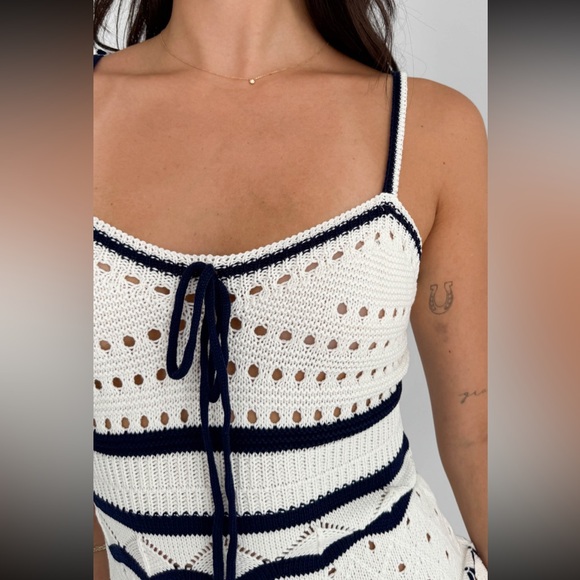 NEWPORT DRESS - Picture 4 of 5